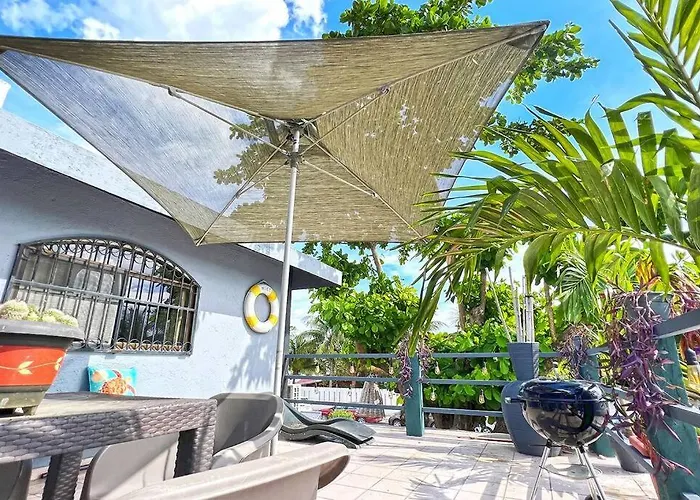 Kingsize Bambu Beachside Apartment Puerto Morelos