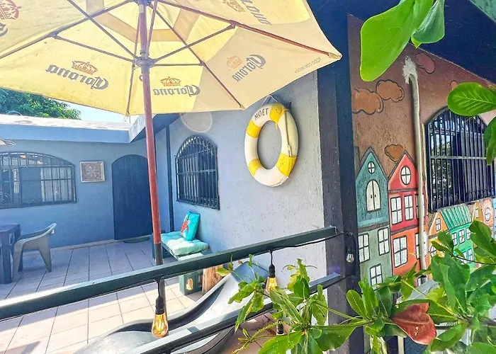 Kingsize Bambu Beachside Puerto Morelos